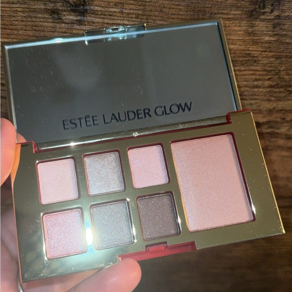 Estee Lauder Glow Eyeshadow Palette - Pink and Brown Hues